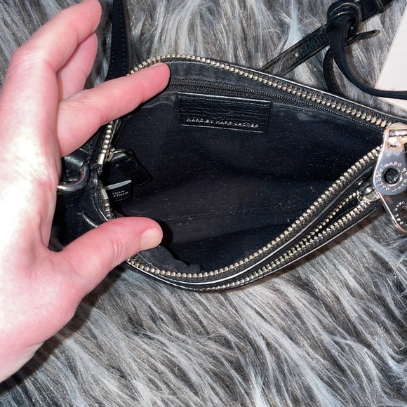Marc by Marc Jacobs Workwear Leather Studded Crossbody bag - Picture 6 of 12